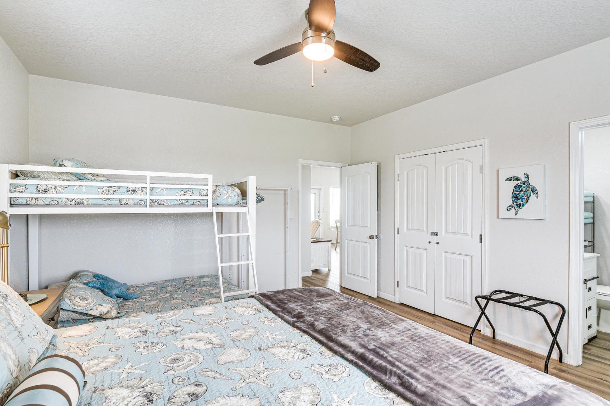 Beachfront Texas Retreat - 2 Decks, Patio And Views! Surfside Beach Exteriér fotografie
