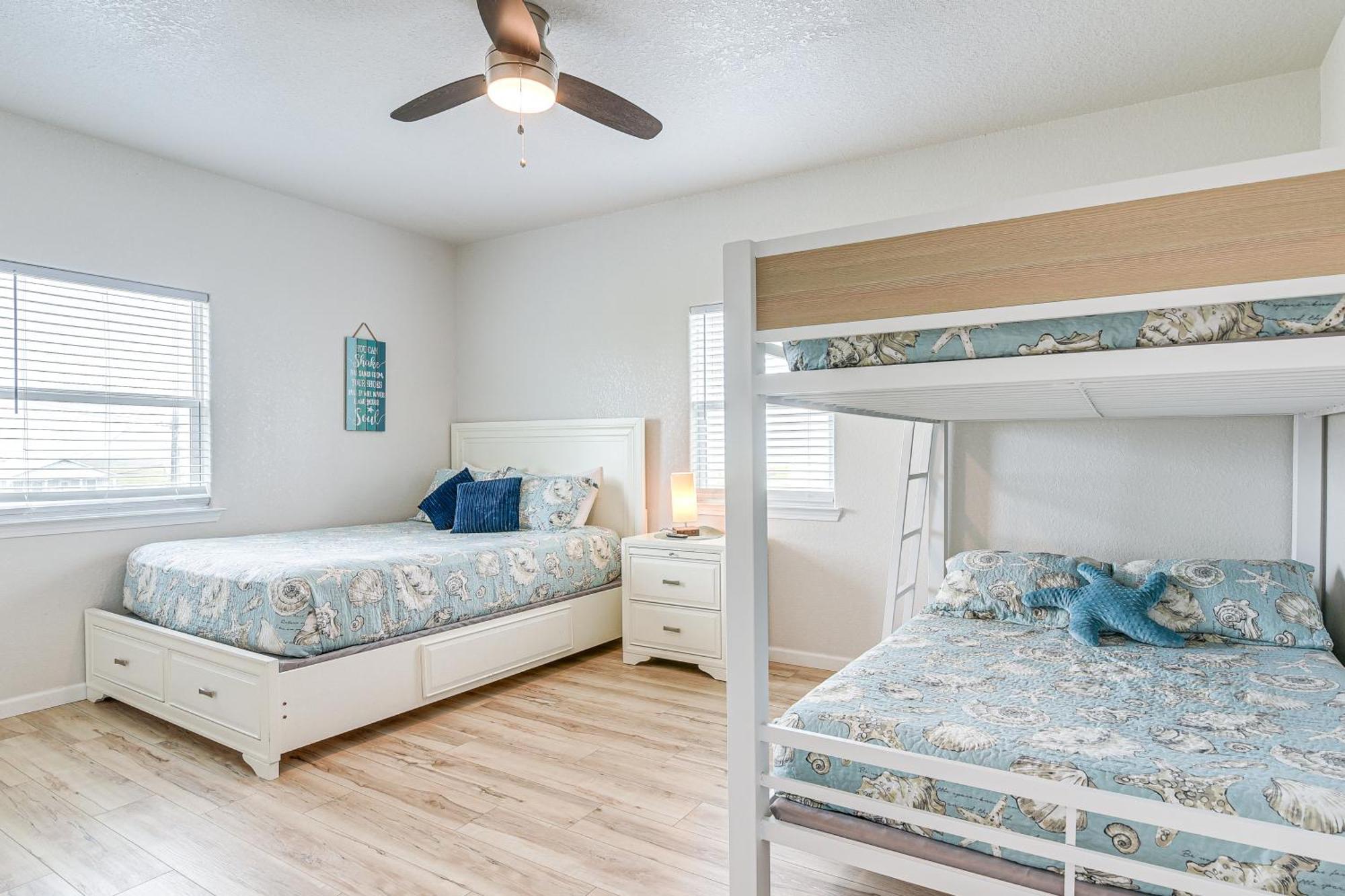 Beachfront Texas Retreat - 2 Decks, Patio And Views! Surfside Beach Exteriér fotografie